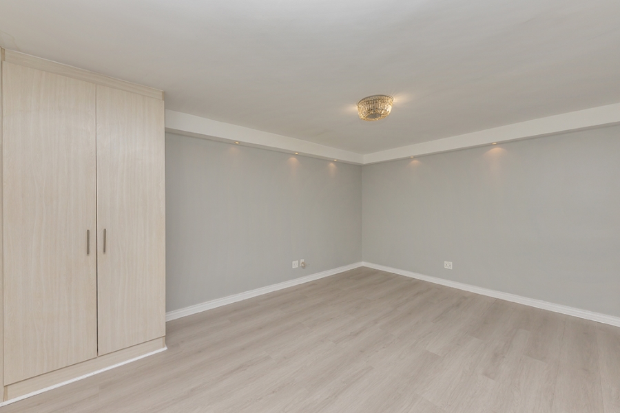 To Let 2 Bedroom Property for Rent in Green Point Western Cape